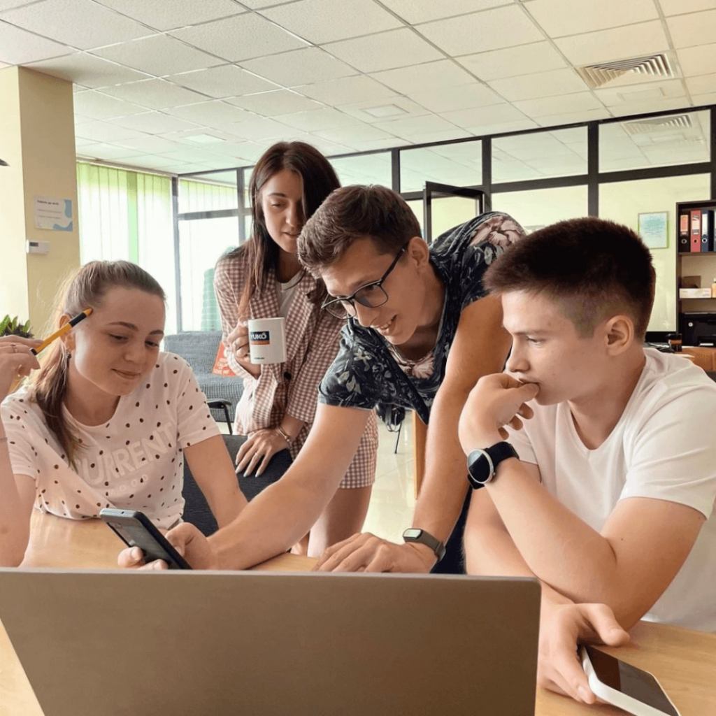 Внедрение и настройка CRM системы для веб студии Outsourcing Team